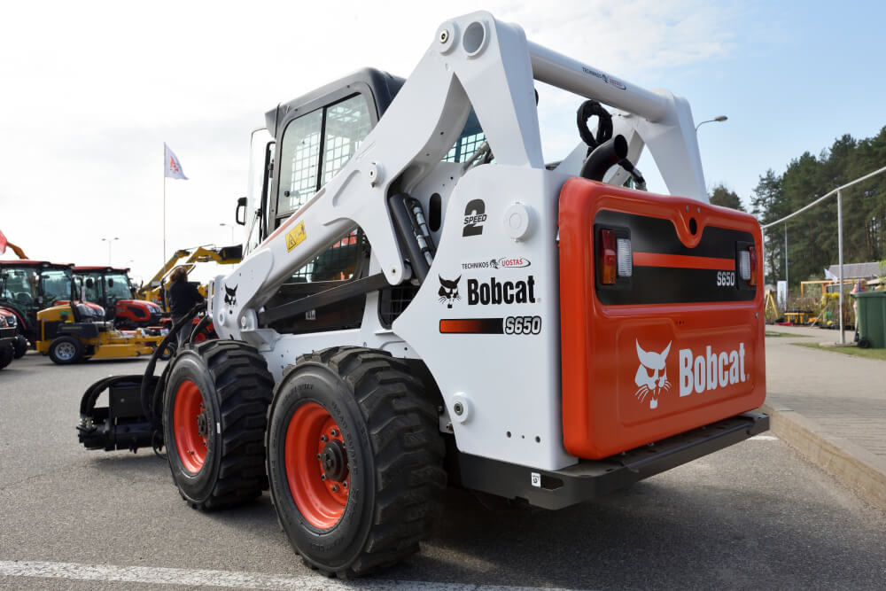 ladowarka bobcat